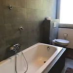 Large 2br Up To 5 Ppl, Work&long Stay, Basf With Wifi Appartamento *