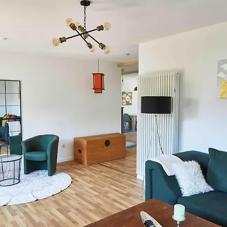 Large 2br Up To 5 Ppl, Work&long Stay, Basf With Wifi *